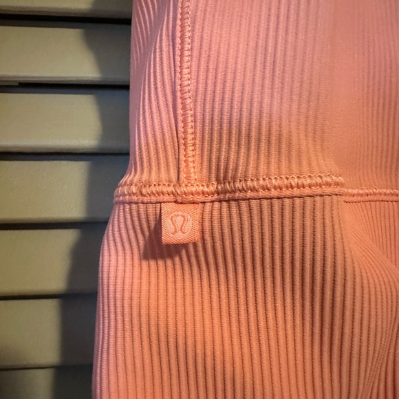 Lululemon bright orange crop top & sports bra - Picture 3 of 3